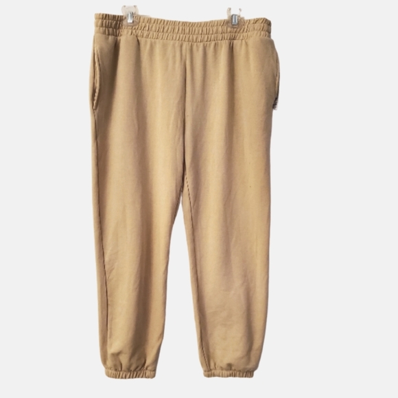 Zella L Cropped sweatpant Joggers mustard L NWT - Picture 2 of 6